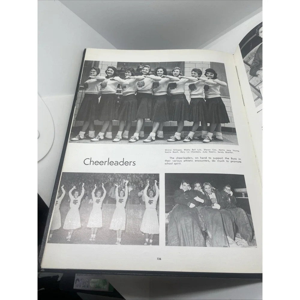 Yearbook ANNUAL‎ Buccaneer East Tennessee State College 1960 Johnson City TN